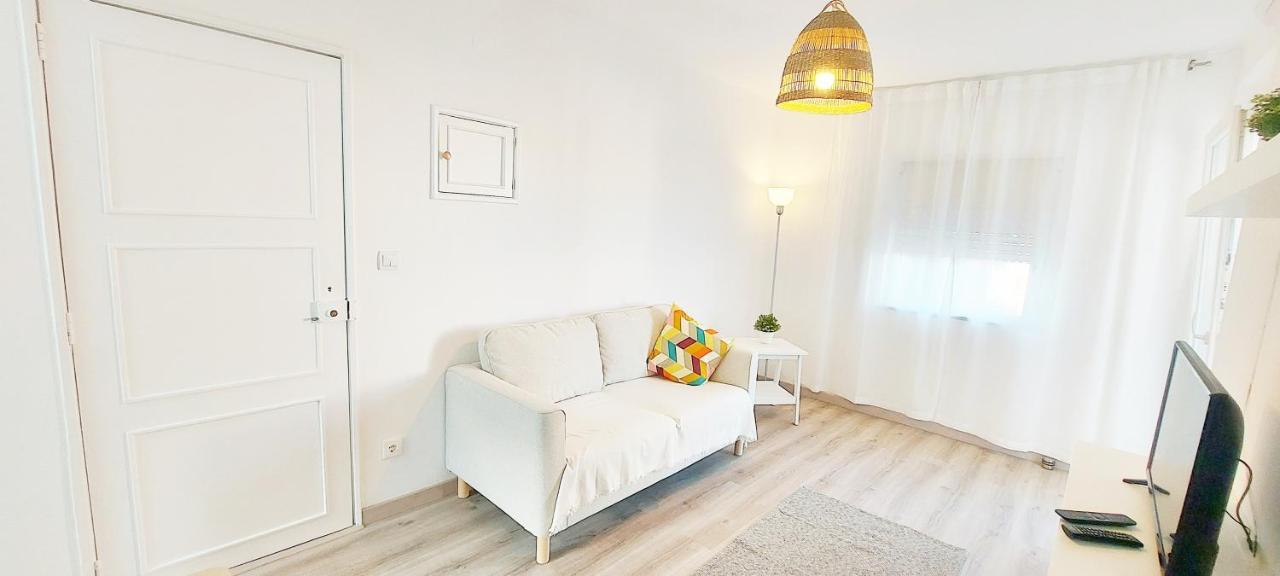 Appartamento Caroline's Vila do Bispo Esterno foto